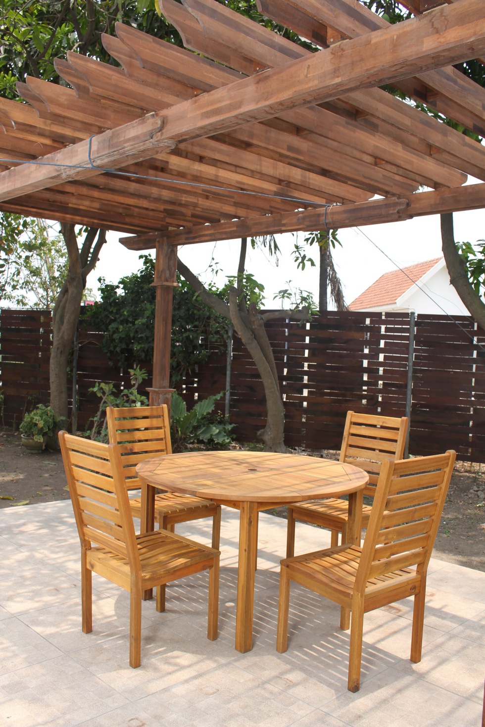 resize_JERICHO COLLECTION WITH CIRCLE TABLE SET 45 DEGREE VIEW (2).JPG Acacia Copyright